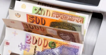 СЕКОЈ ИМА ПРАВО ДА ПРОТЕСТИРА: Минималната плата ќе се зголеми во март, изјави Мицкоски