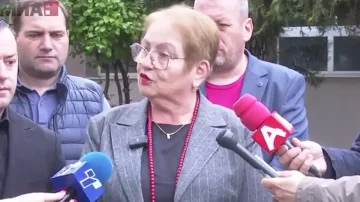 Ситуацијата со Филозофскиот факултет во Скопје е многу комплицирана, вели Јаневска