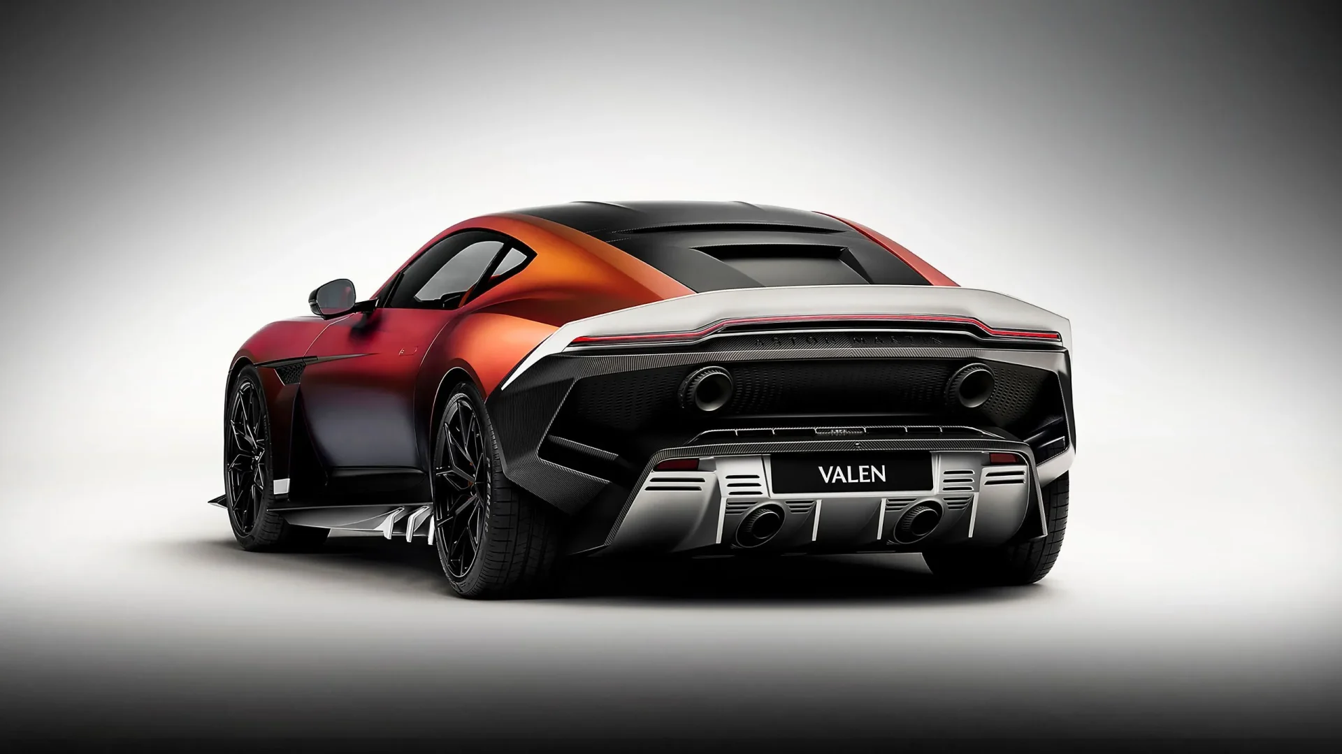 Aston Martin го престави Valen кој пристигнува во само 150 примероци