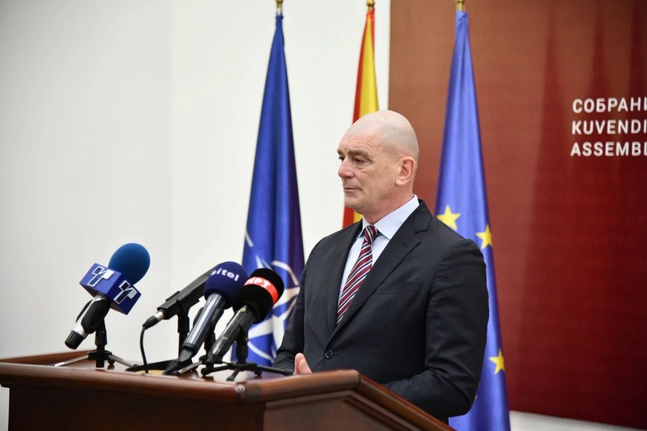 Пратениците од ЗНАМ предлагаат со мотоцикл да може да управува лице кое има возчка дозвола од Б категорија