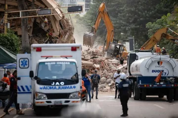 РАСТЕ БРОЈОТ НА ЗАГИНАТИ: Над 3.500 лица настрадаа во земјотресите во Венецуела