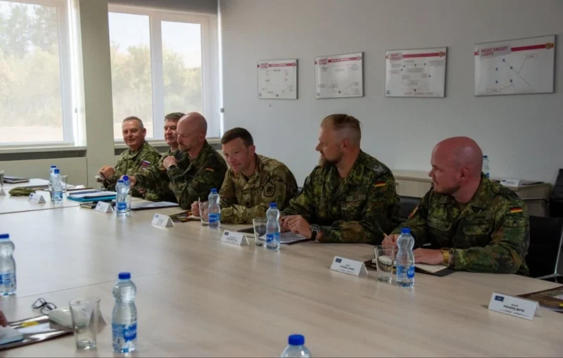 Командантот на Здружената команда на сојузничките сили на НАТО во Неапол во посета на нашата земја и Армијата
