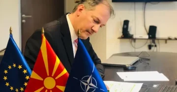 ВМРО-ДПМНЕ: Жерновски, симбол на неуспех и директен учесник во скандали и предавство на националните интереси, не е и не може да биде нов лик на СДС