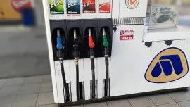 Цената на дизлот се намалува за осум, а на бензините за четири денари