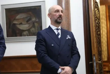 САВЕСКИ ДАДЕ СВЕЧЕНА ИЗЈАВА: Сигурен сум дека ќе ги задоволиме очекувањата на граѓаните, интересите на партиите не се мој интерес