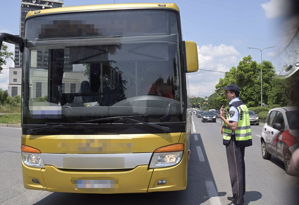 Уапсен возач на автобус, возел патници без да поседува возачка дозвола!