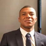 Неверојатно: Мајката на Мбапе во Реал заработува повеќе од седум фудбалери на „кралевите“