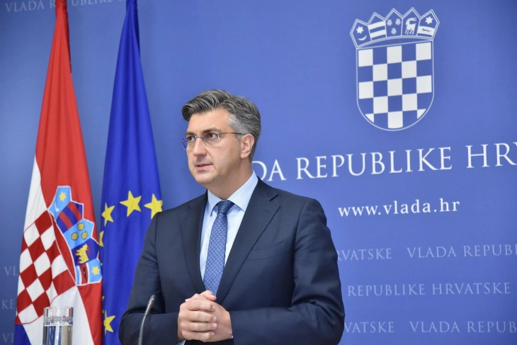 Пленковиќ: Вооружувањето на Србија е речиси „шопинг-манија“