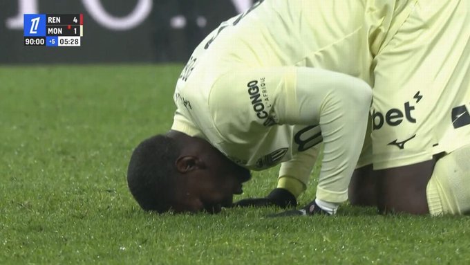 Погба му се врати на фудбалот по 811 дена (ВИДЕО)