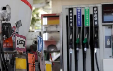 АНАЛИЗА: Горивата до 30 отсто поевтини во Македонија отколку кај соседите