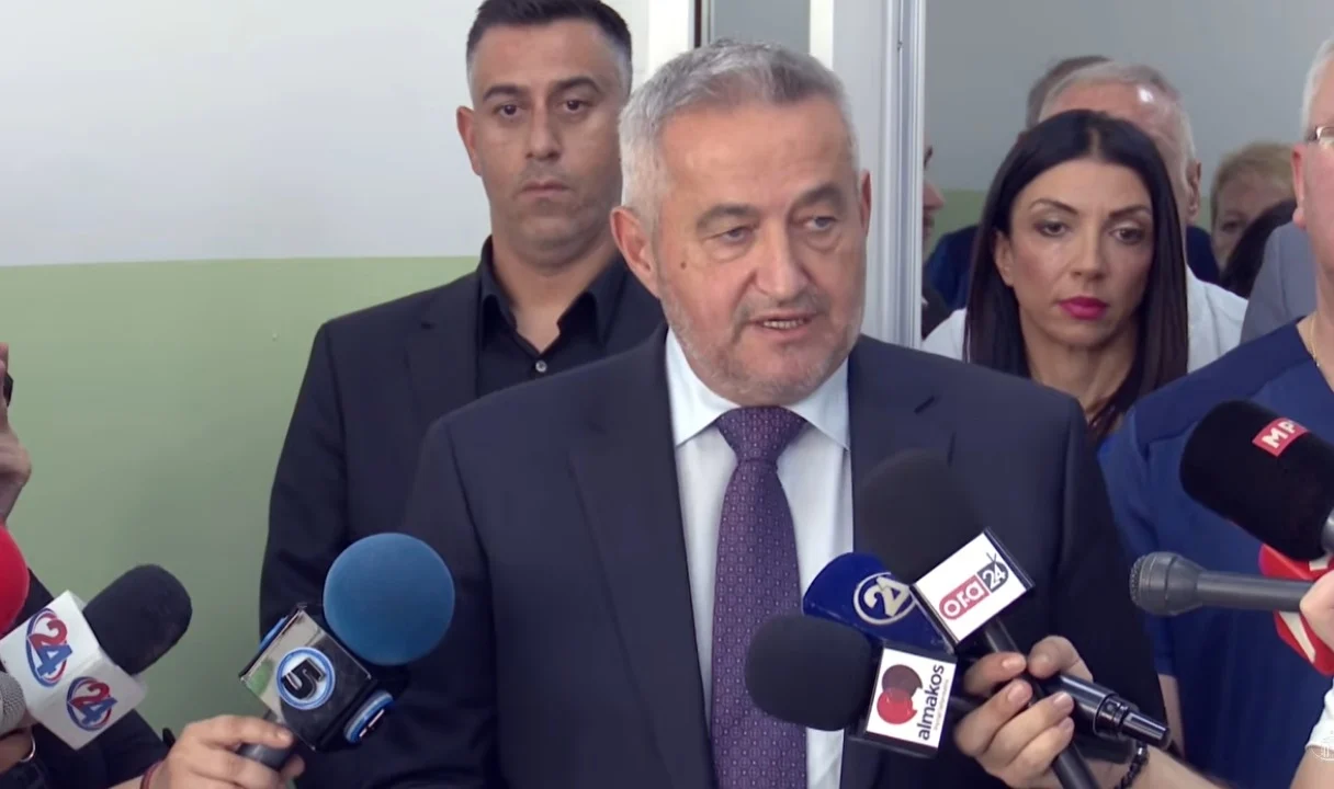 Епидемијата во Гостивар има смирувачки тренд, од вчерашните 290, денес има 190 нови пациенти, вели Клековски