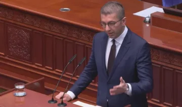 МИЦКОСКИ ДО ДУИ: Вие сте лицемерни патриоти од „Али експрес“, кога сте во опозиција промовирате етнички конфликт, кога сте на власт – зелена агенда