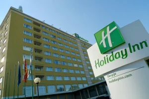 Продадени се акции од Македонија турист. Кој е сопственикот?
