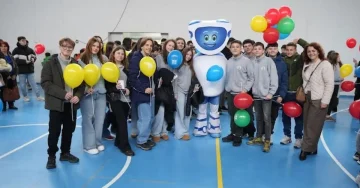 МЕЃУНАРОДЕН ДЕН НА ПОБЕЗБЕДЕН ИНТЕРНЕТ: Прилеп ја промовира дигиталната безбедност