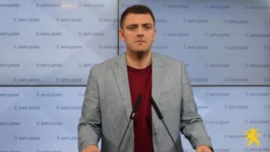 Попов: Покрај јавниот, намален е и државниот долг за над 40 милиони евра, изнесува 51,7% од БДП