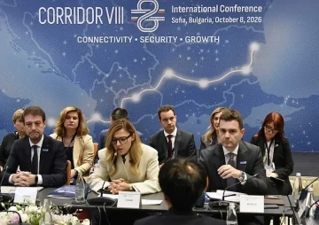 Почна министерската конференција за Коридорот 8 во Софија, на маргините Муцунски ќе има средби со Кос и Петрова-Чамова