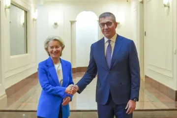 МИЦКОСКИ ПО СОВЕТ НА ФОН ДЕР ЛАЈЕН: Муцунски следната недела ќе патува во Софија да закаже средба со неговата бугарска колешка