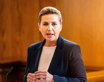 Фредериксен: Подготвени сме за разговори со САД, но Данска има црвени линии